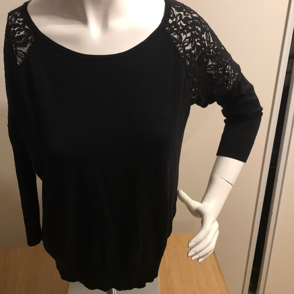 Chic Black Lace Women's Blouse